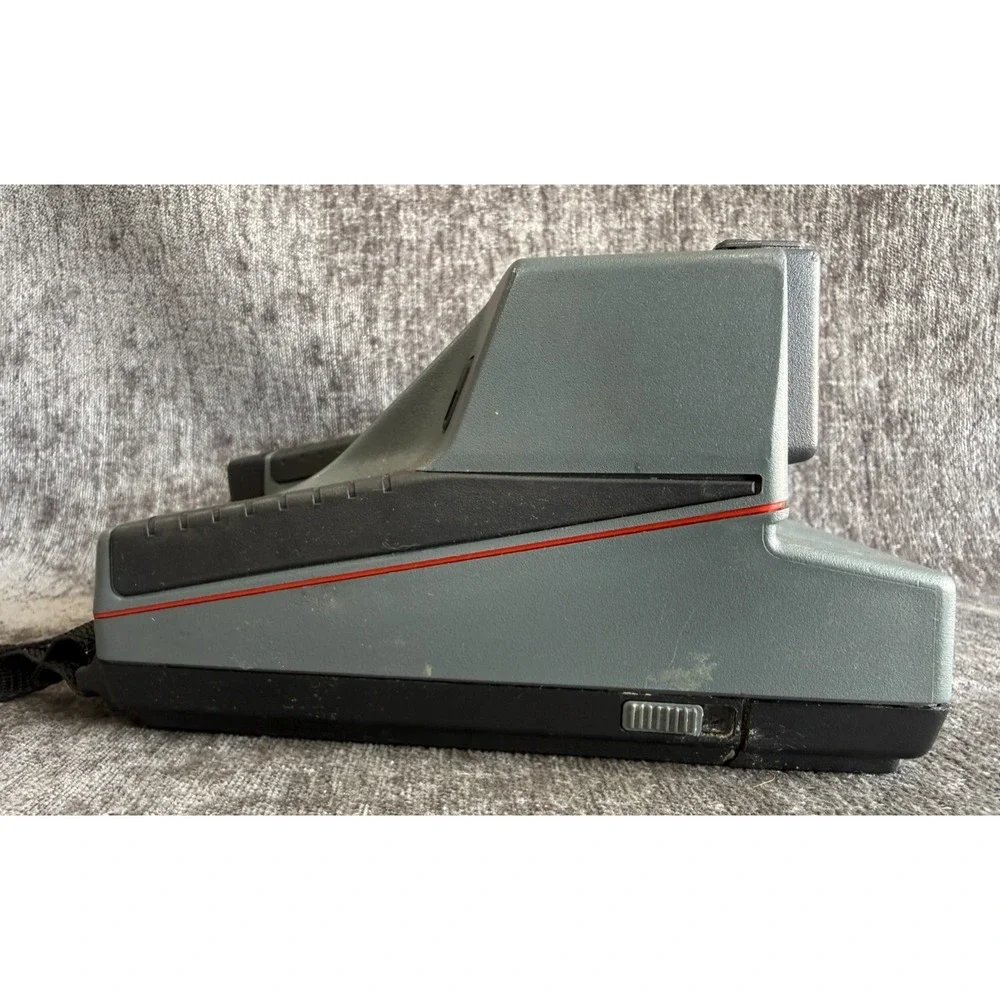 Vintage Polaroid Impulse 600 Instant Film Camera Gray Pop Up Flash